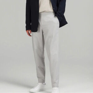 Lululemon Venture Trouser *Pique in Grey Size Medium